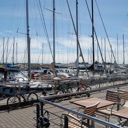 Feriengut-neuhof-wohnung-2 *